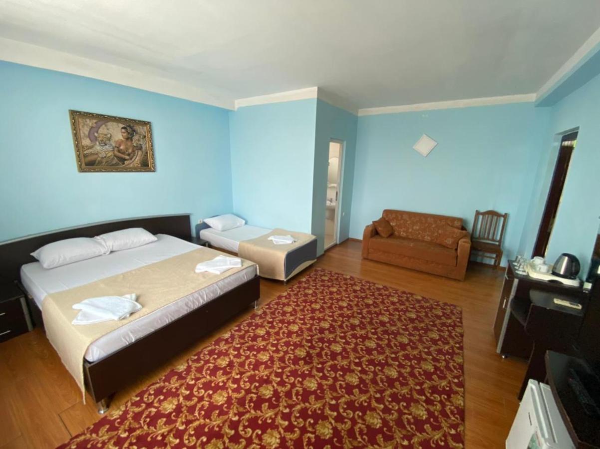 Hotel Genatsvale Batumi Luaran gambar