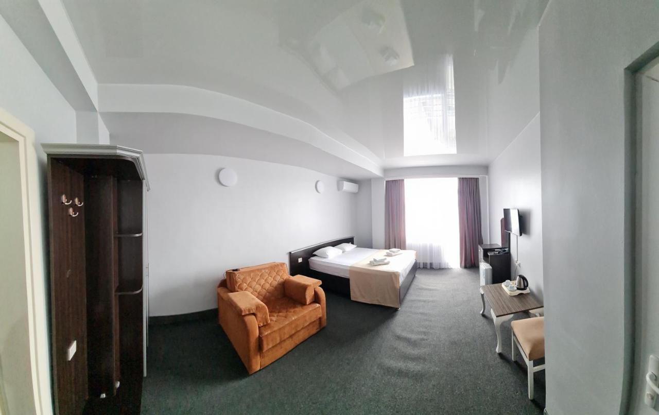 Hotel Genatsvale Batumi Luaran gambar