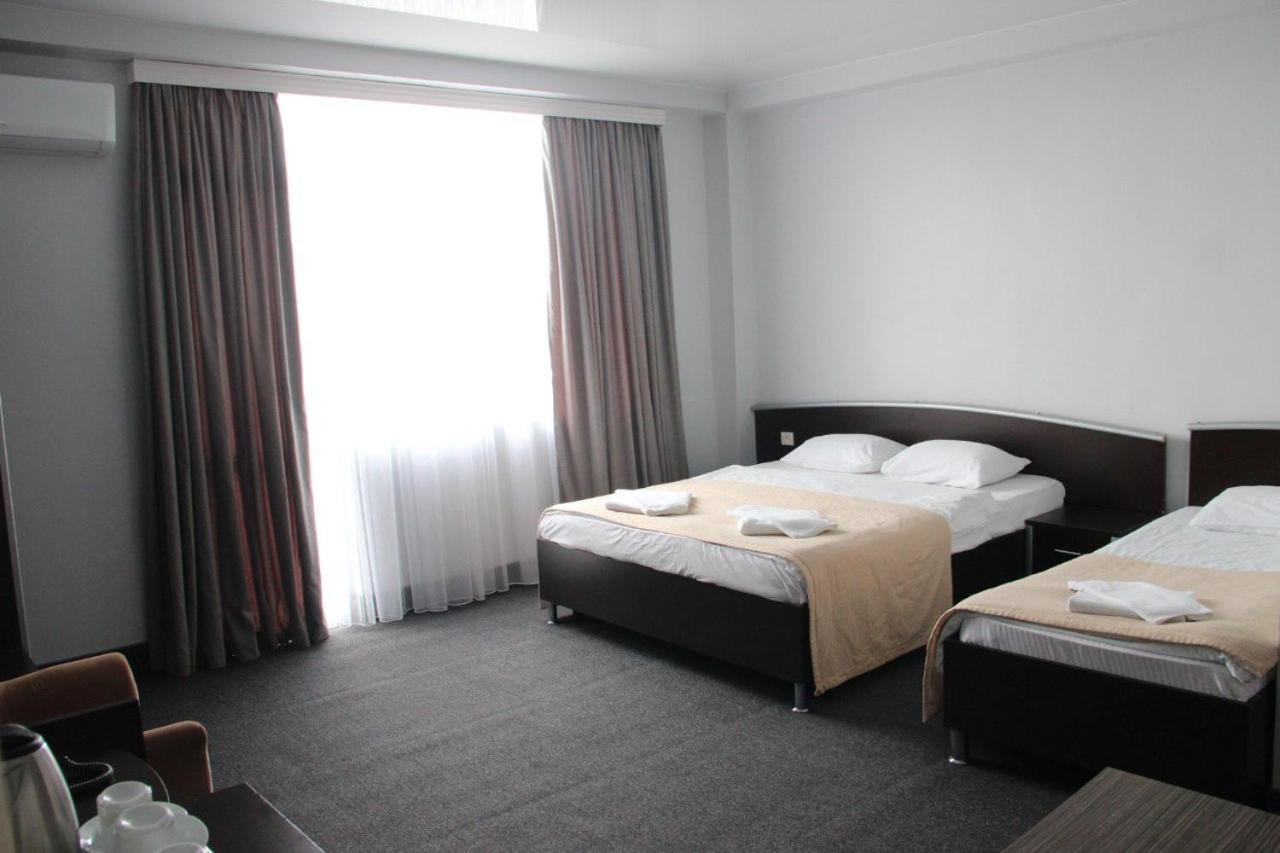 Hotel Genatsvale Batumi Luaran gambar