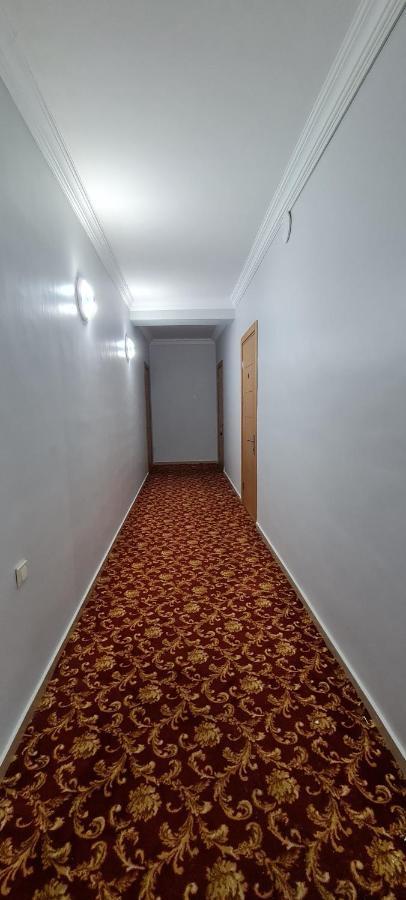 Hotel Genatsvale Batumi Luaran gambar
